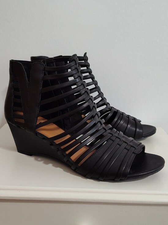 a.n.a. Montreal black gladiator wedge sandals, like new condition, size 8.5 - Picture 1 of 5